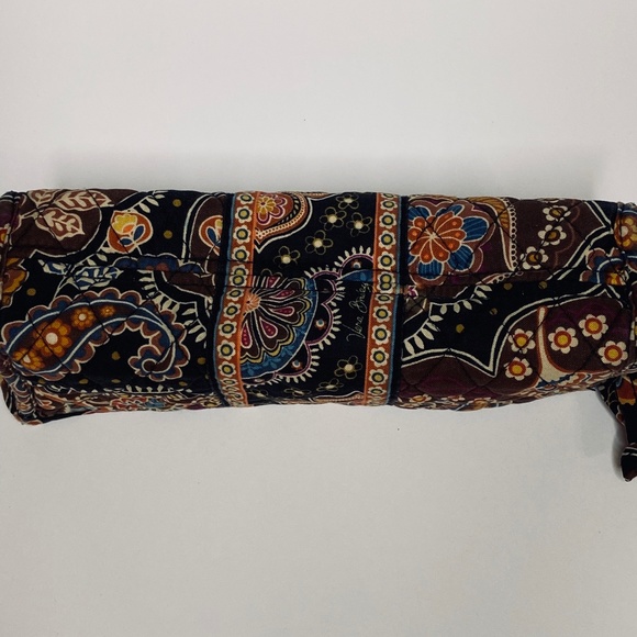 $5 when Bundled with 2 other items. 
Lot of 2 -Vera Bradley Kensington Pattern - Picture 6 of 14